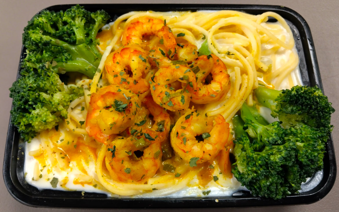(MINI_Cajun Shrimp over Gluten-Free Alfredo Pasta & Steamed Broccoli (425Calories, 44g Carbs, 37g Fat, 36g Protein)