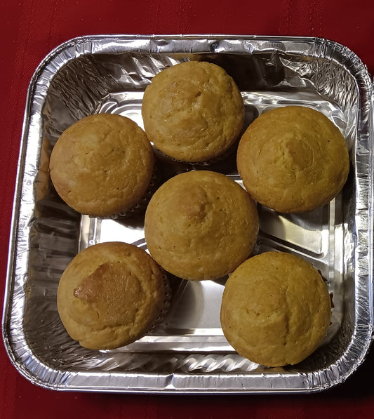 COMFORT FOOD- Homemade Cornbread Muffins(6) - (55 Calories ea., 14g Carbs ea., 1g Fat ea., 0.6g Protein ea.)