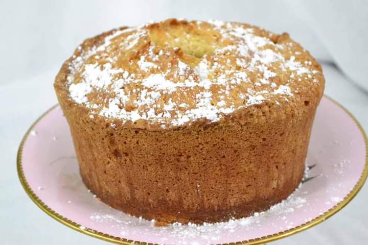 7-Up Pound Cake