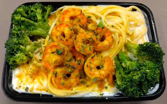 (MINI_Cajun Shrimp over Gluten-Free  Alfredo Pasta & Steamed Broccoli (425Calories, 44g Carbs,  37g Fat, 36g Protein)