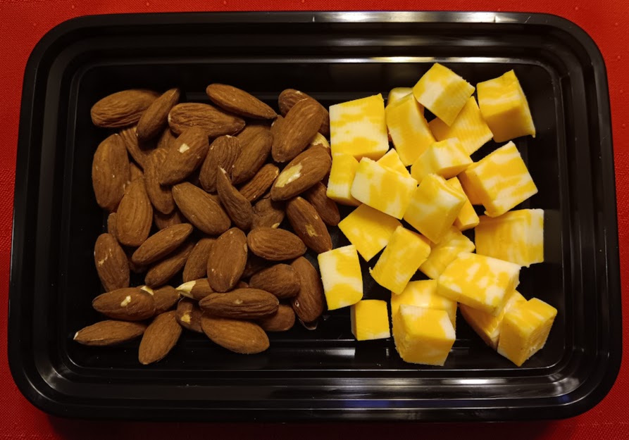 SNACK_Dry Almonds & Colby Cheese (270 Calories, 7g Carbs, 23g Fat, 15g TransforMEtion Journey